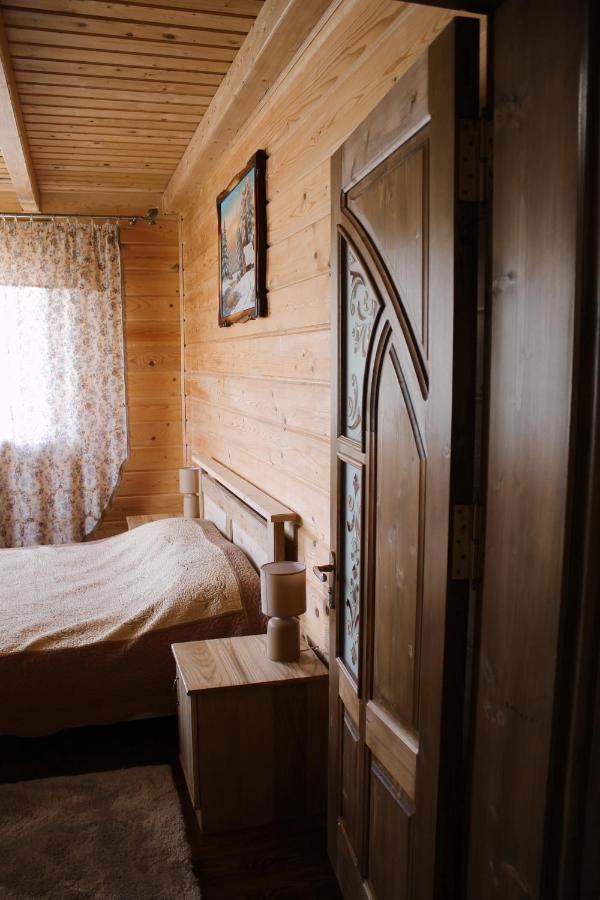 Чорногірський Вітер Verkhovyna Exterior foto